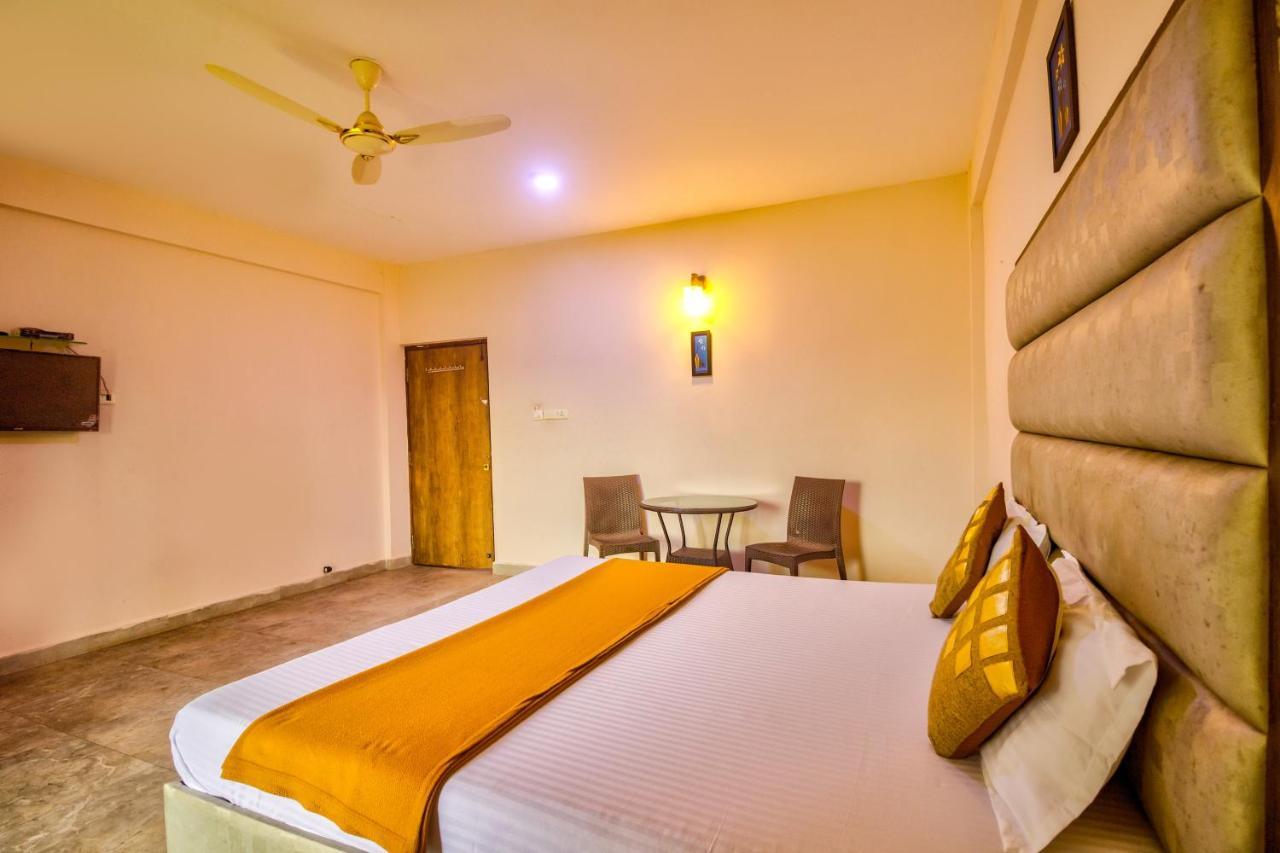 Sylvester Private Apartment Calangute